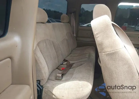 1999 Chevrolet Silverado 1500 Ls z USA, uszkodzony, nr VIN 2GCEK19T6X1205338